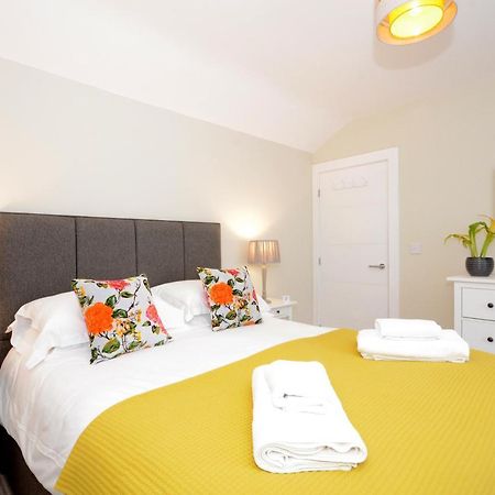 The Mews - 2 Bedroom Luxury, Spacious House With Free Parking York Esterno foto