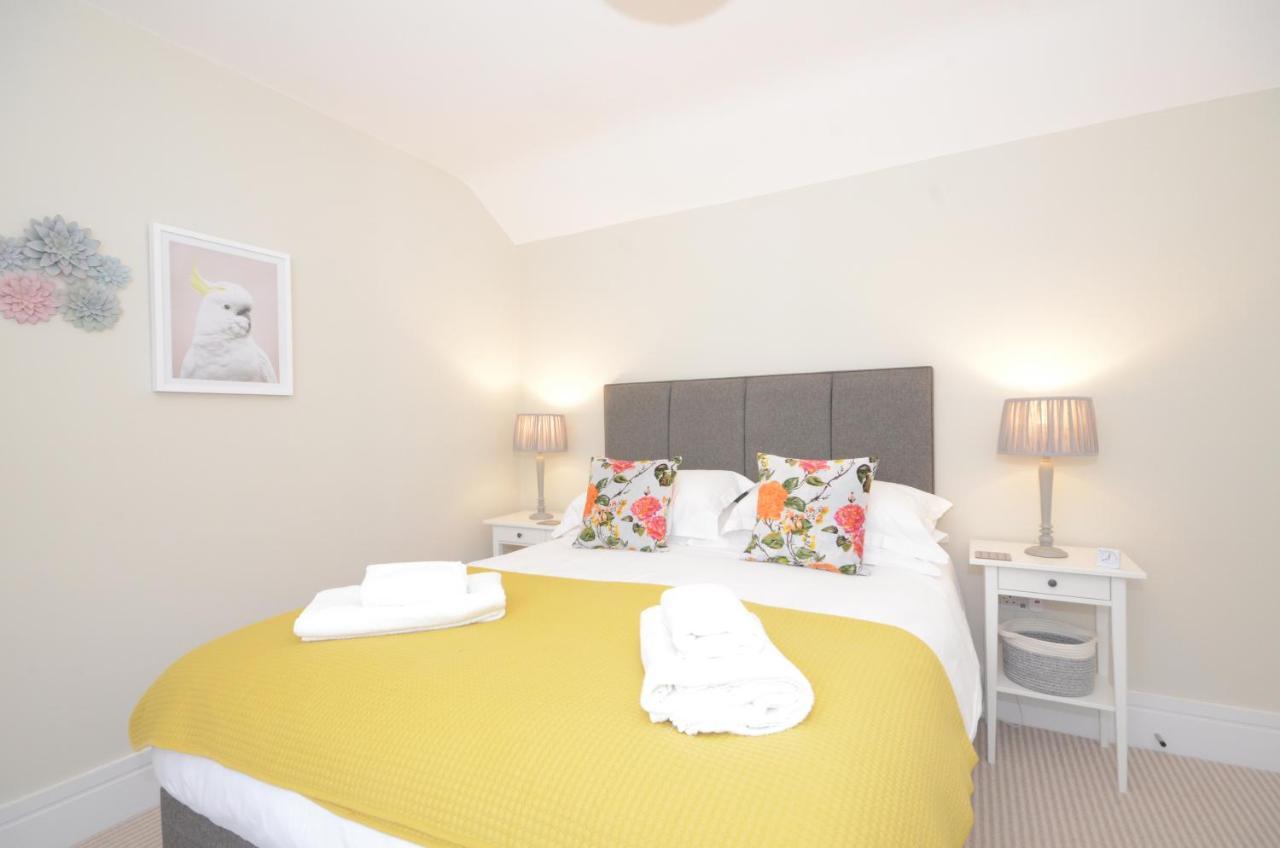 The Mews - 2 Bedroom Luxury, Spacious House With Free Parking York Esterno foto