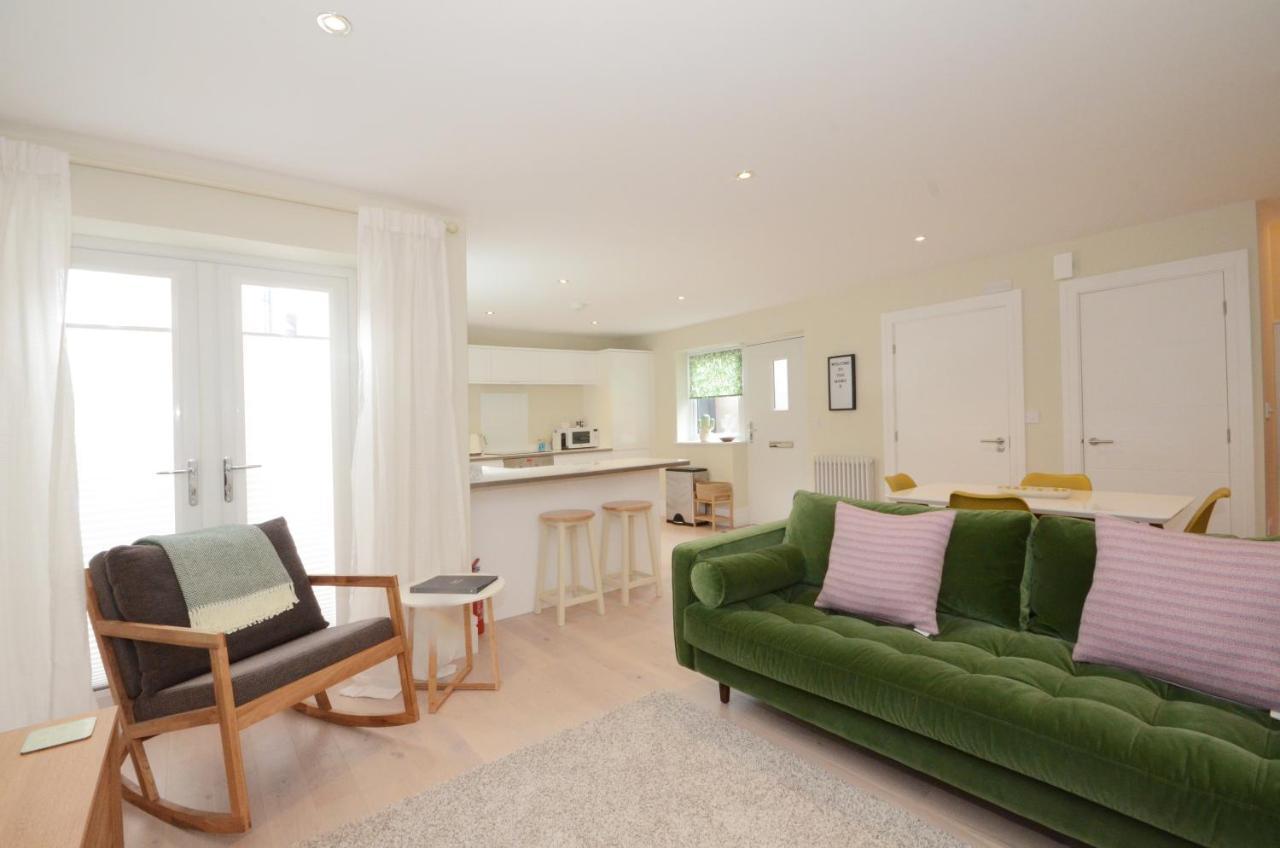 The Mews - 2 Bedroom Luxury, Spacious House With Free Parking York Esterno foto