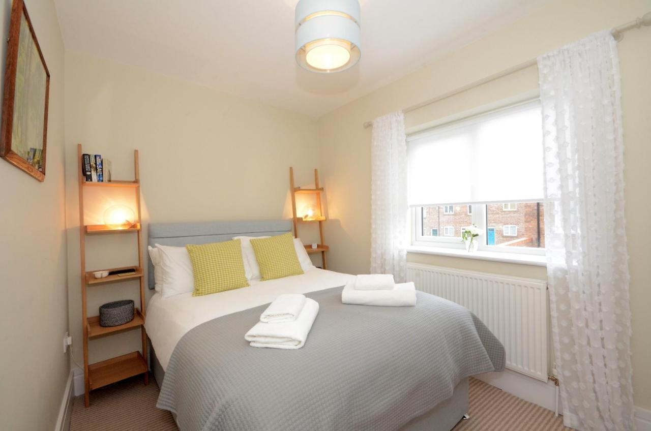 The Mews - 2 Bedroom Luxury, Spacious House With Free Parking York Esterno foto