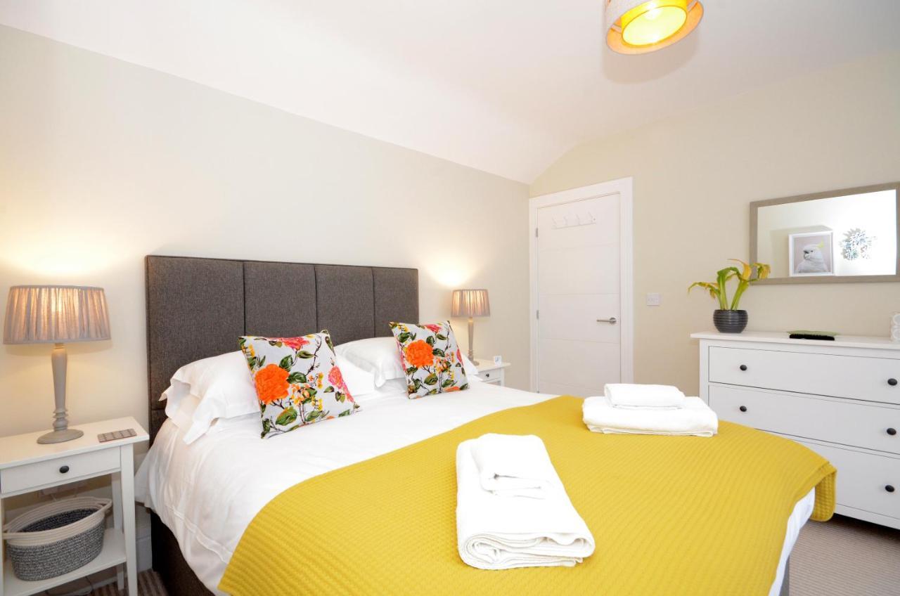 The Mews - 2 Bedroom Luxury, Spacious House With Free Parking York Esterno foto